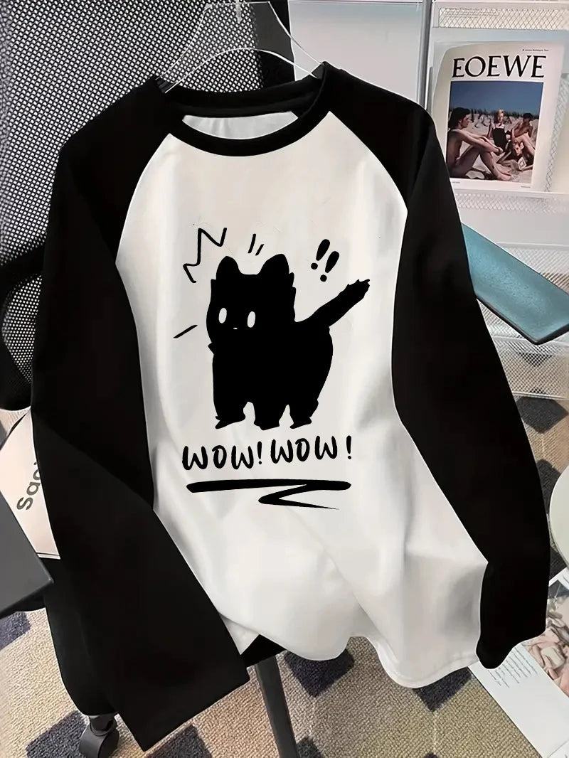Women’s Long Sleeve Black Cat T-Shirt – Funny Casual Crew Neck Top for Autumn & Winter