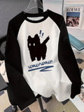 Women’s Long Sleeve Black Cat T-Shirt – Funny Casual Crew Neck Top for Autumn & Winter